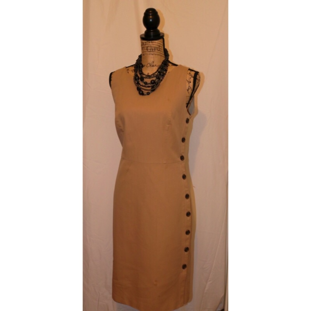 Linen Short-Sleeve Dress #shesdarlin